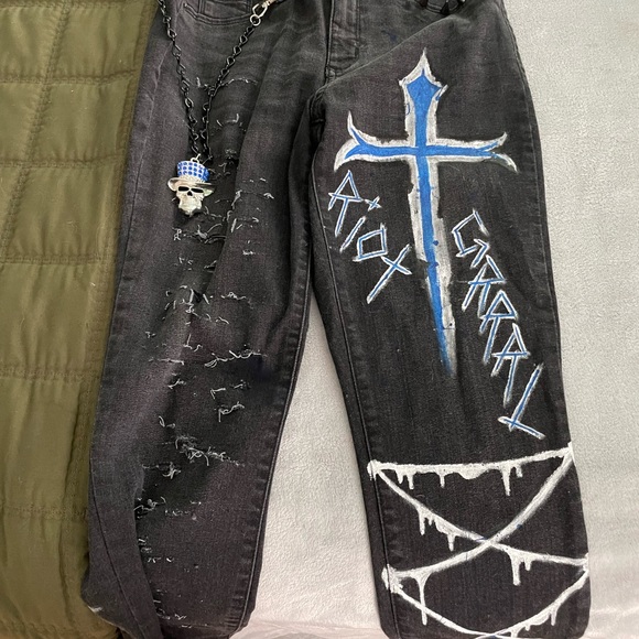 Denim - Hand painted jeans